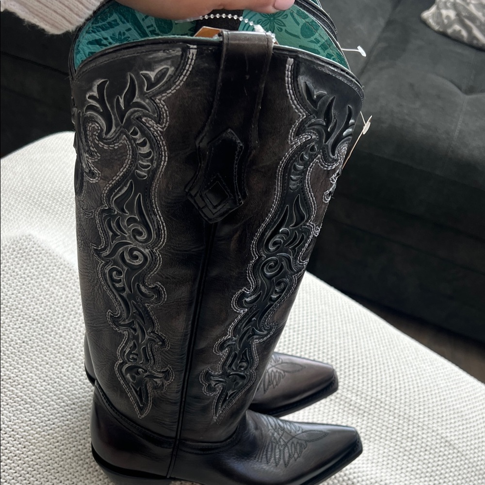 Corral Dark Brown Heeled Boots with Embroidered Design - Picture 5 of 12